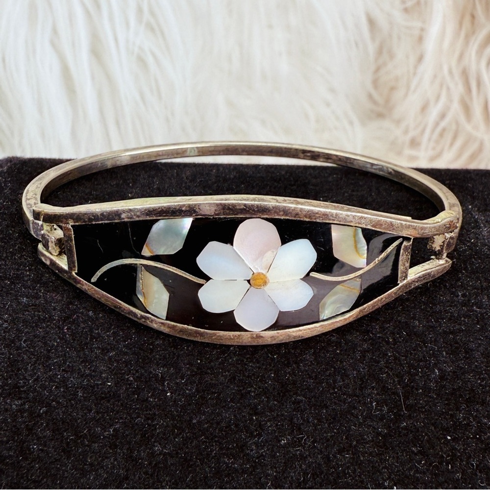Vintage aged Silvertone, black flower mother of pearl inlay bracelet